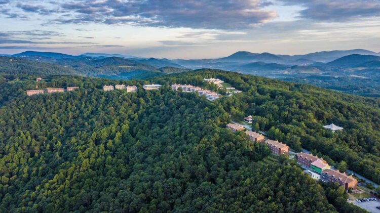 Art Of Living Campus from Ila 1920