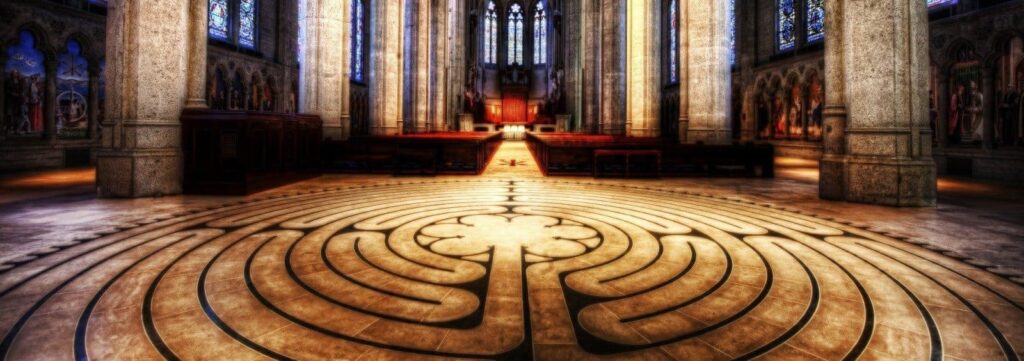 chartres church e1565735471401