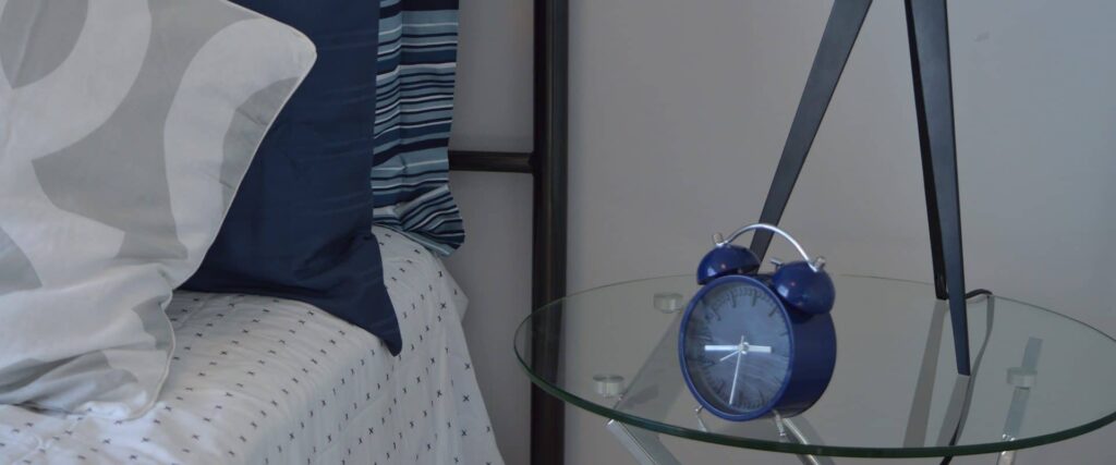 clock sidetable e1566154243801